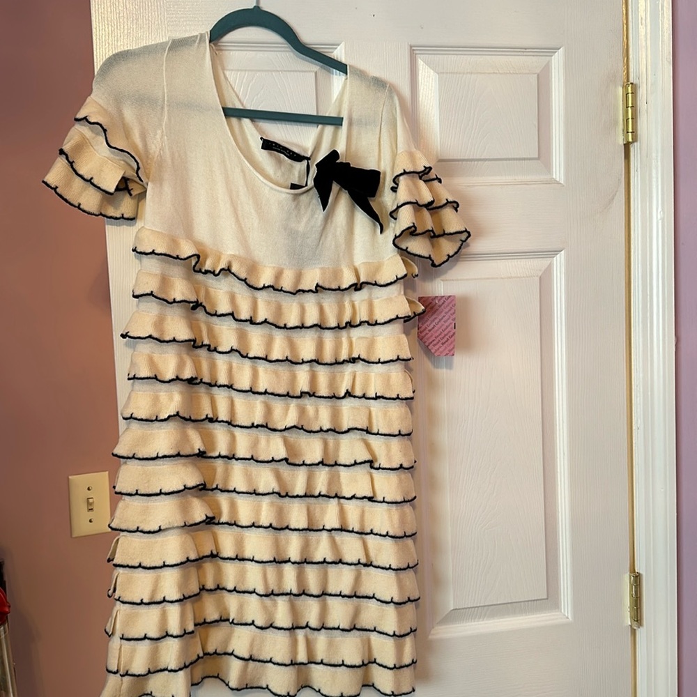 White women tunic, new with tags, size xl,